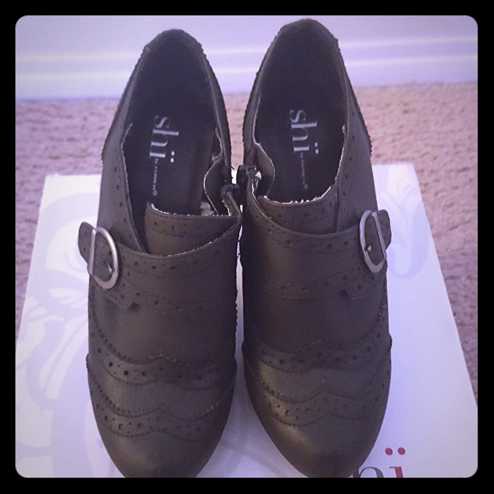 Beautiful classy but sassy bootie!